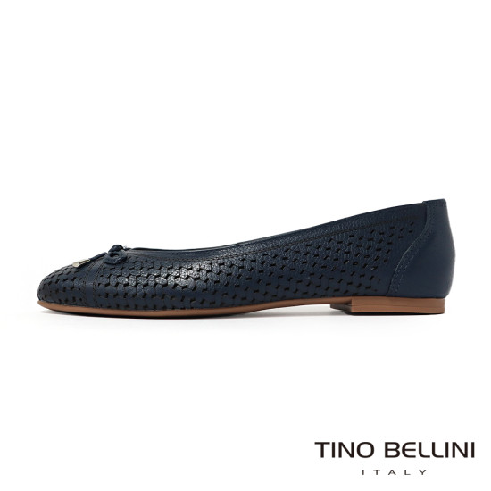 TINO BELLINI 貝里尼 巴西進口氣質鏤空雕刻編織造型透氣平底娃娃鞋FSBT026-4(藍色)